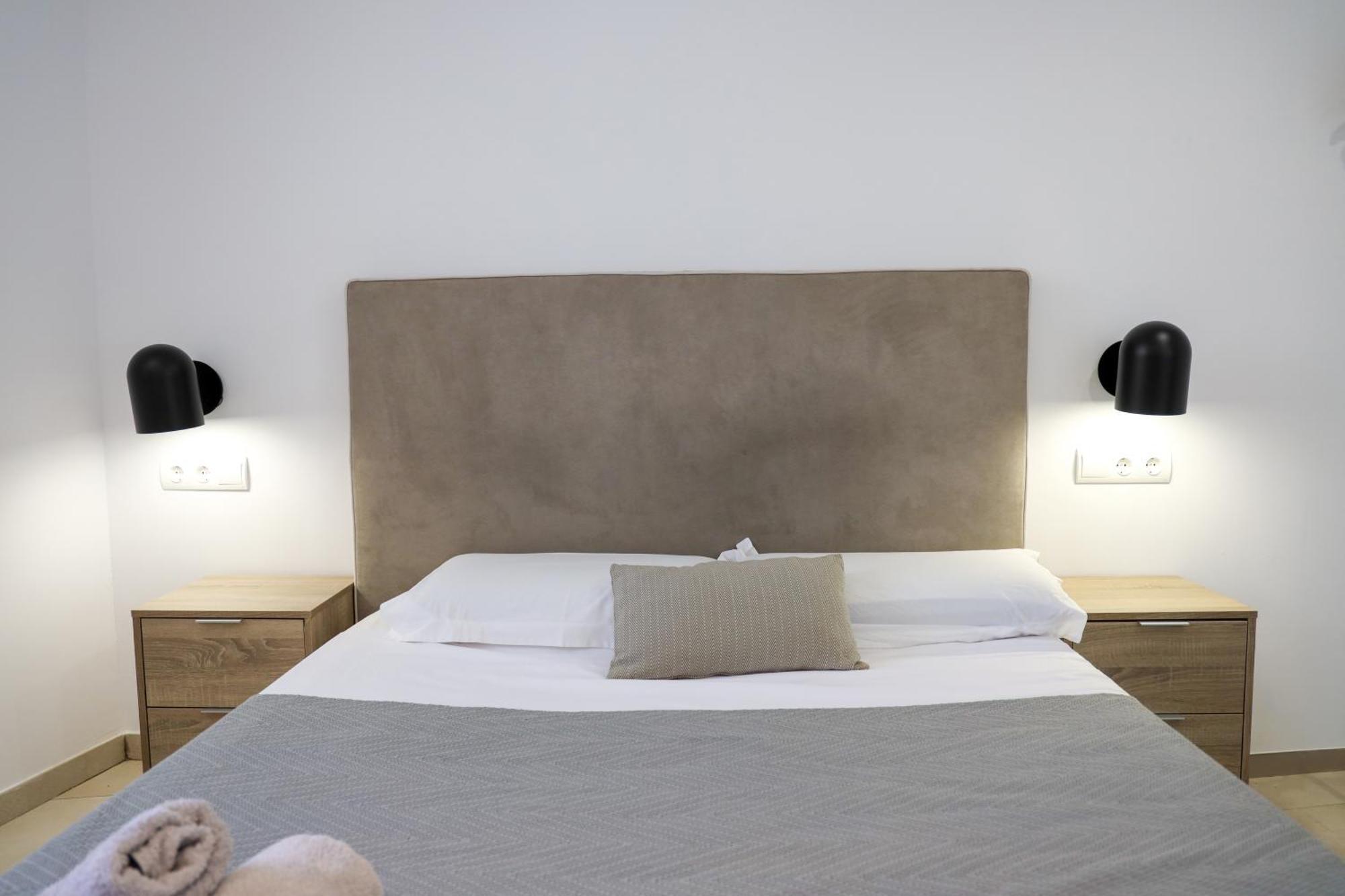 Cala Vadella Beachwalk Suites Cala Vadella (Ibiza) Quarto foto
