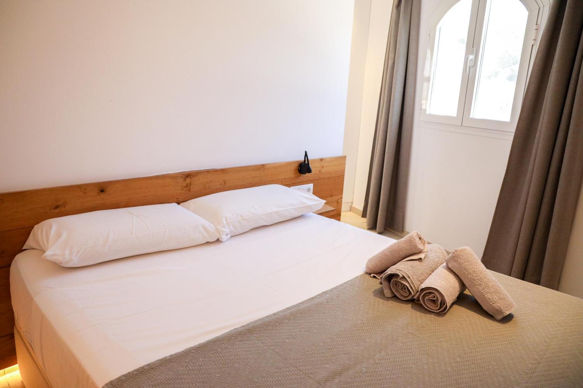 Cala Vadella Beachwalk Suites Cala Vadella (Ibiza) Quarto foto